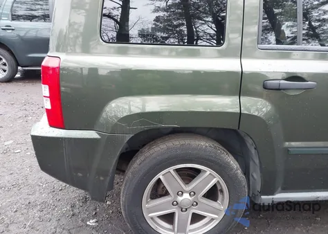 2007 Jeep Patriot Limited z USA, uszkodzony, nr VIN 1J8FF48W97D372179